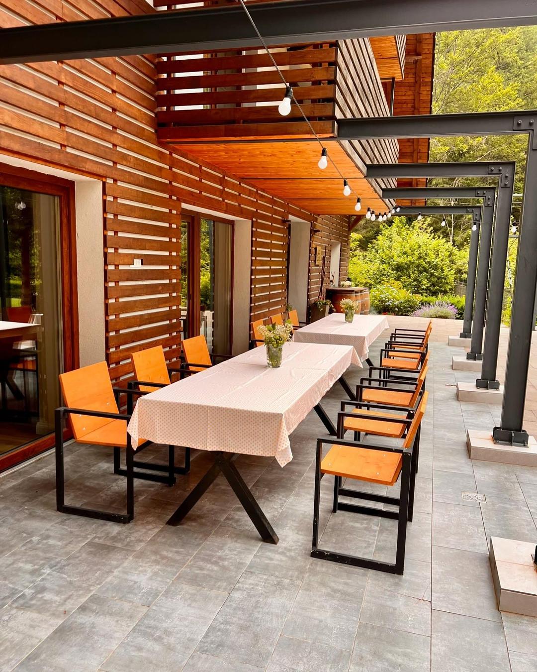 Anna Charisma Chalet - 2