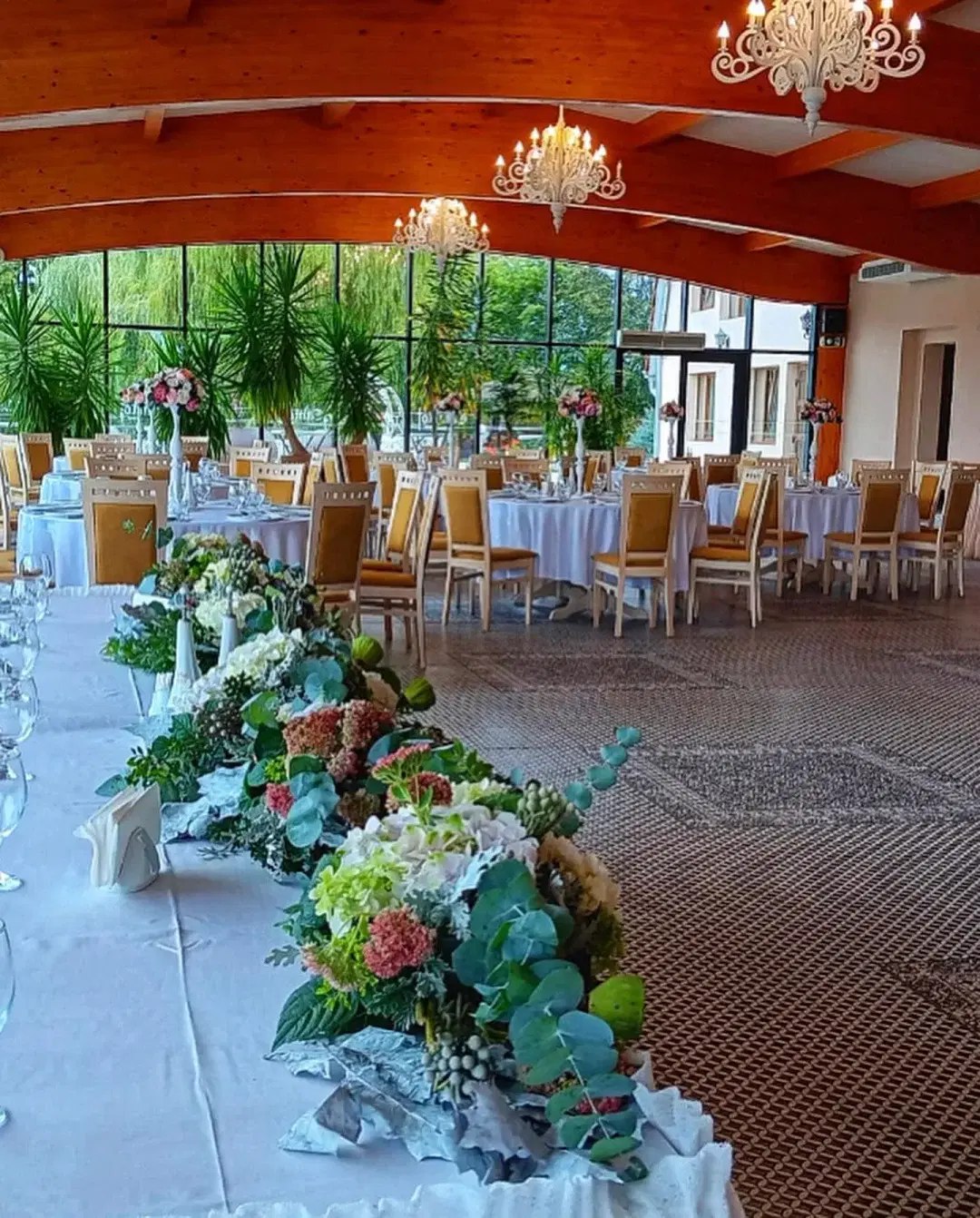 Camelot Resort - 4