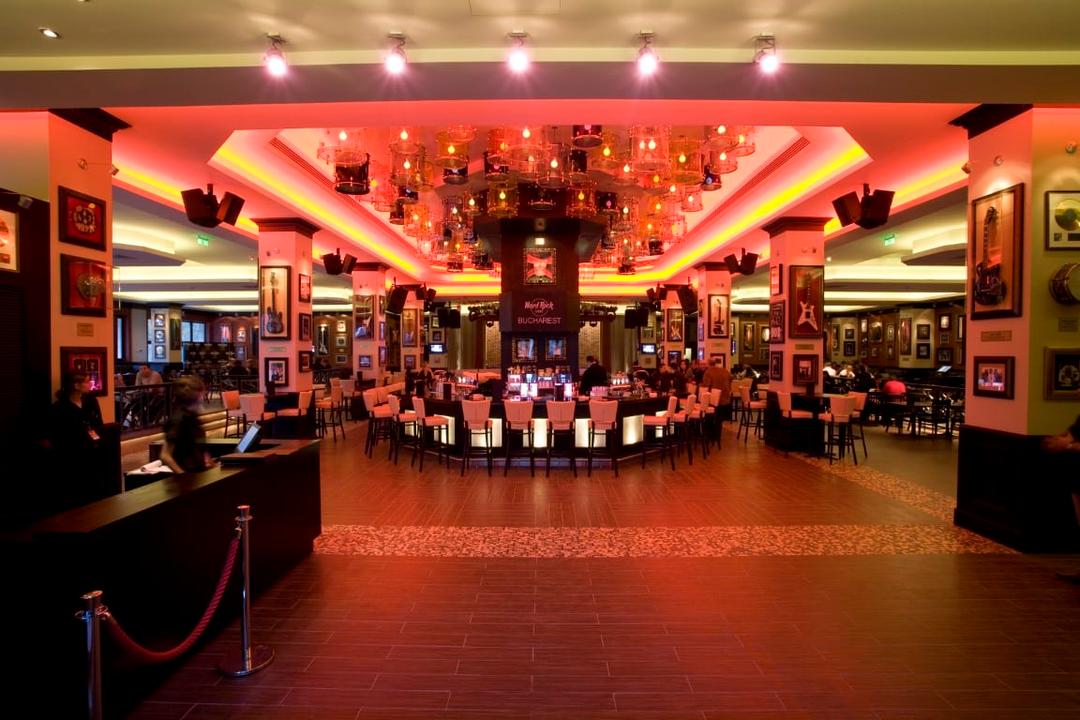 Hard Rock Cafe - 5