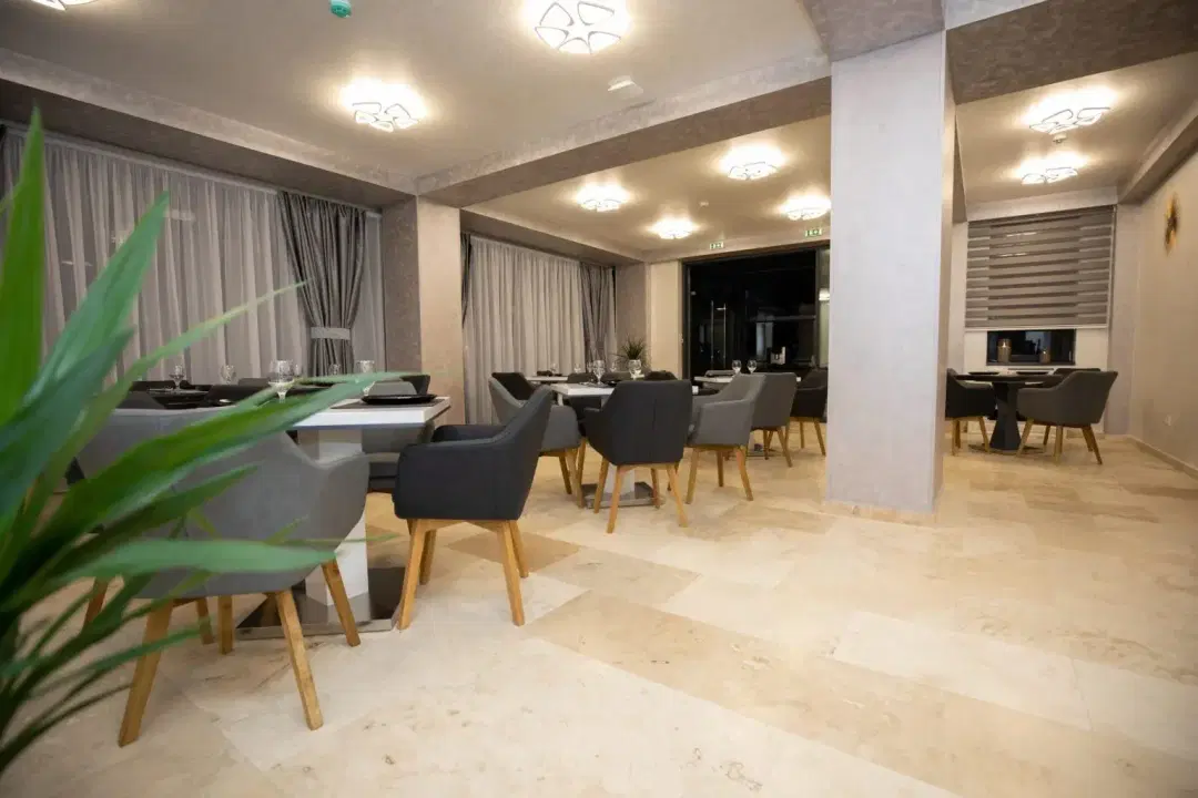 Hotel Del Ponte - 4