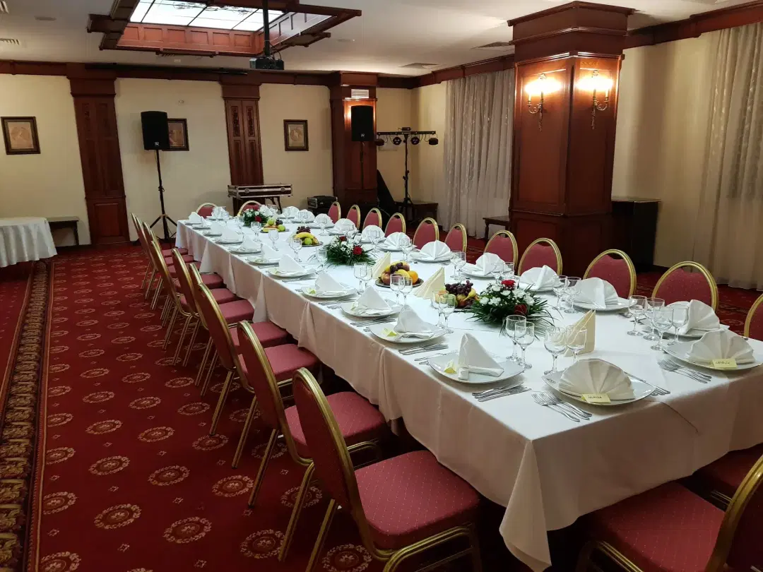 Hotel Golden House - 3
