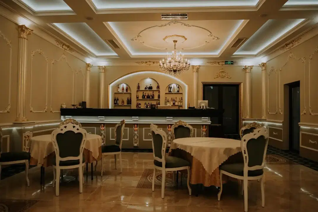 Hotel Regal Beius - 4