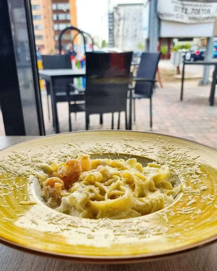 Papi s Bistro - 1