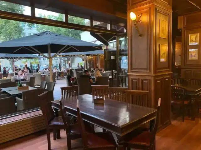 RESET IRISH PUB