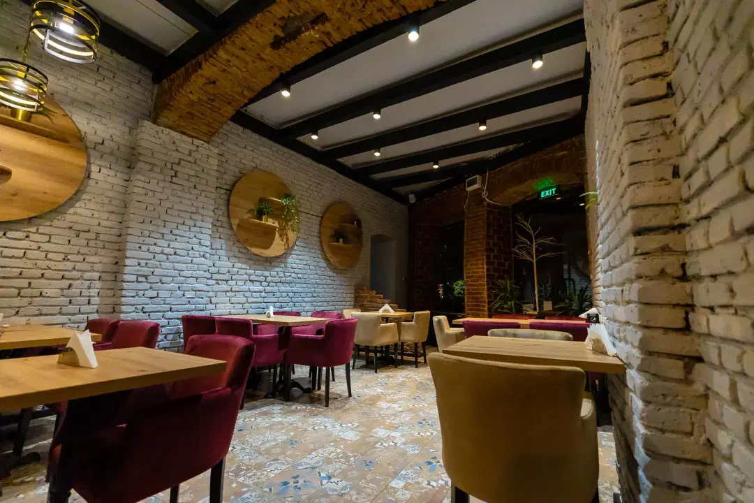 Restaurant C est Bon - 1
