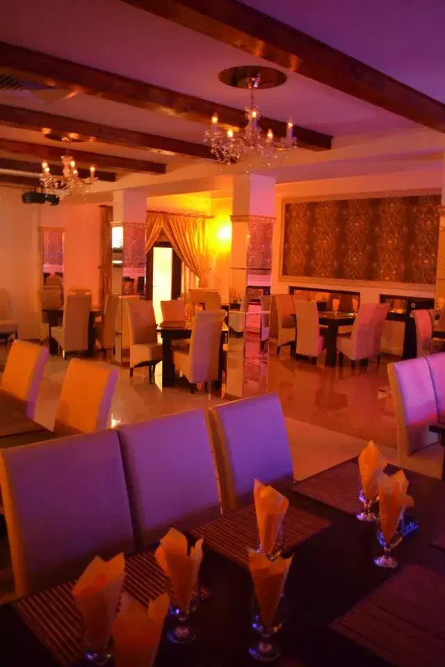 Restaurant Carol s - 1