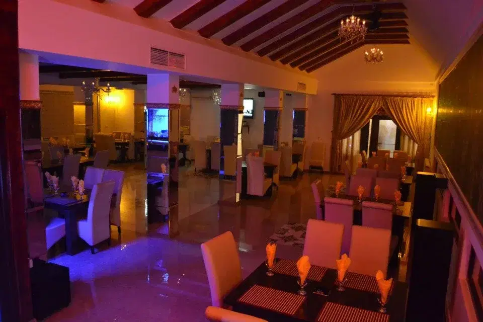Restaurant Carol s - 3
