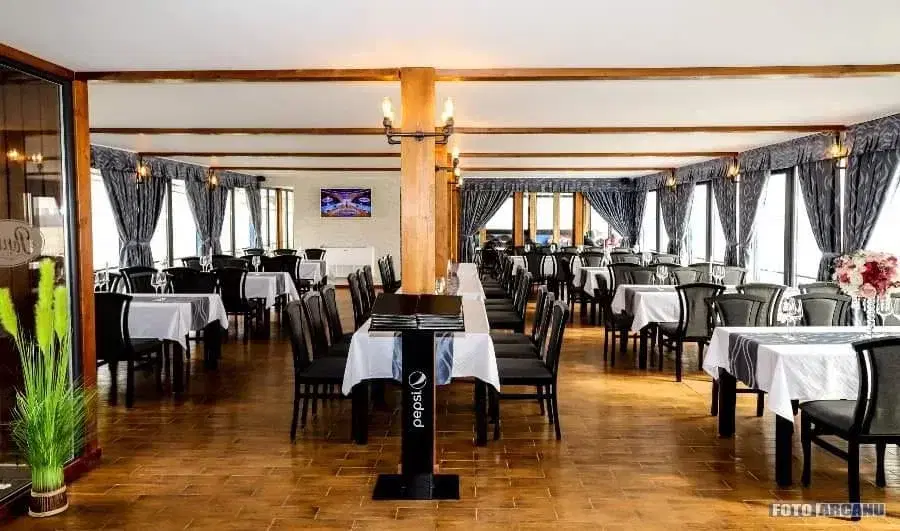 Restaurant La Ponton - 1