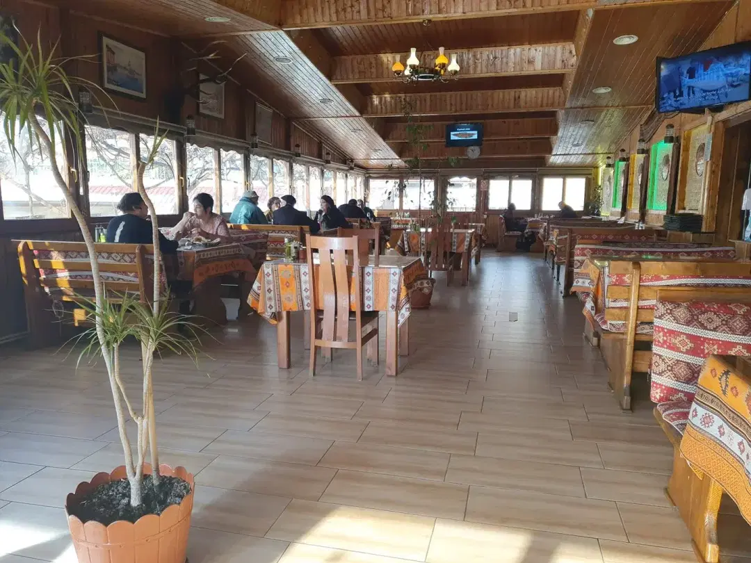 Restaurant Oz Demir - 3