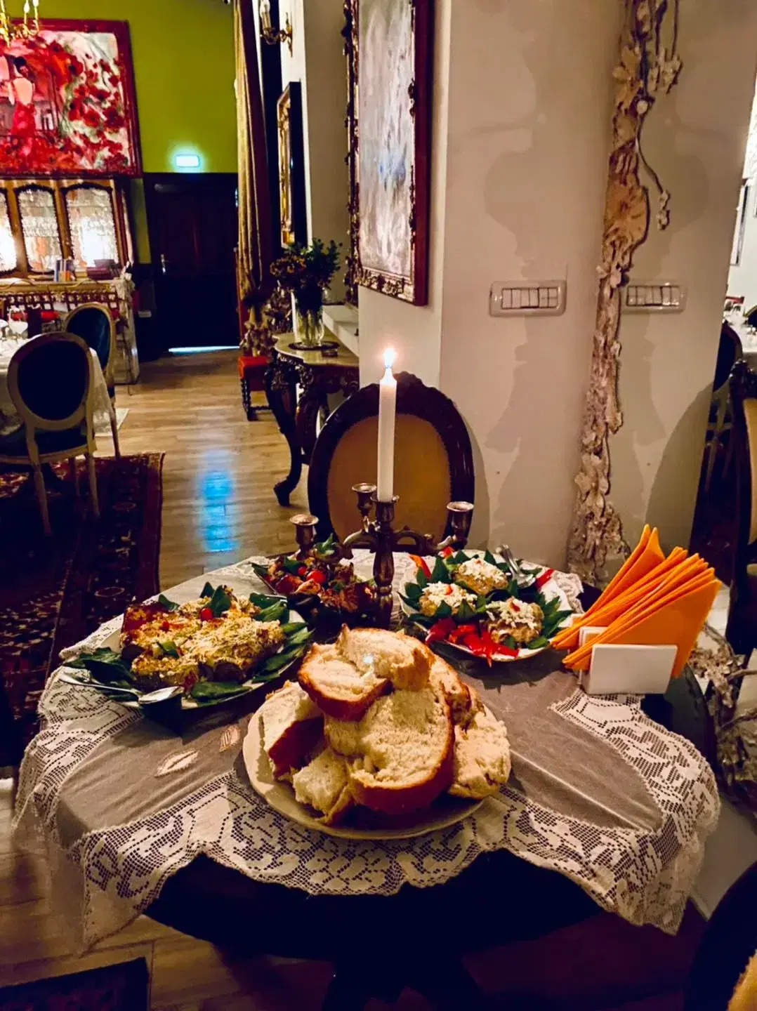 Restaurant The World - 1