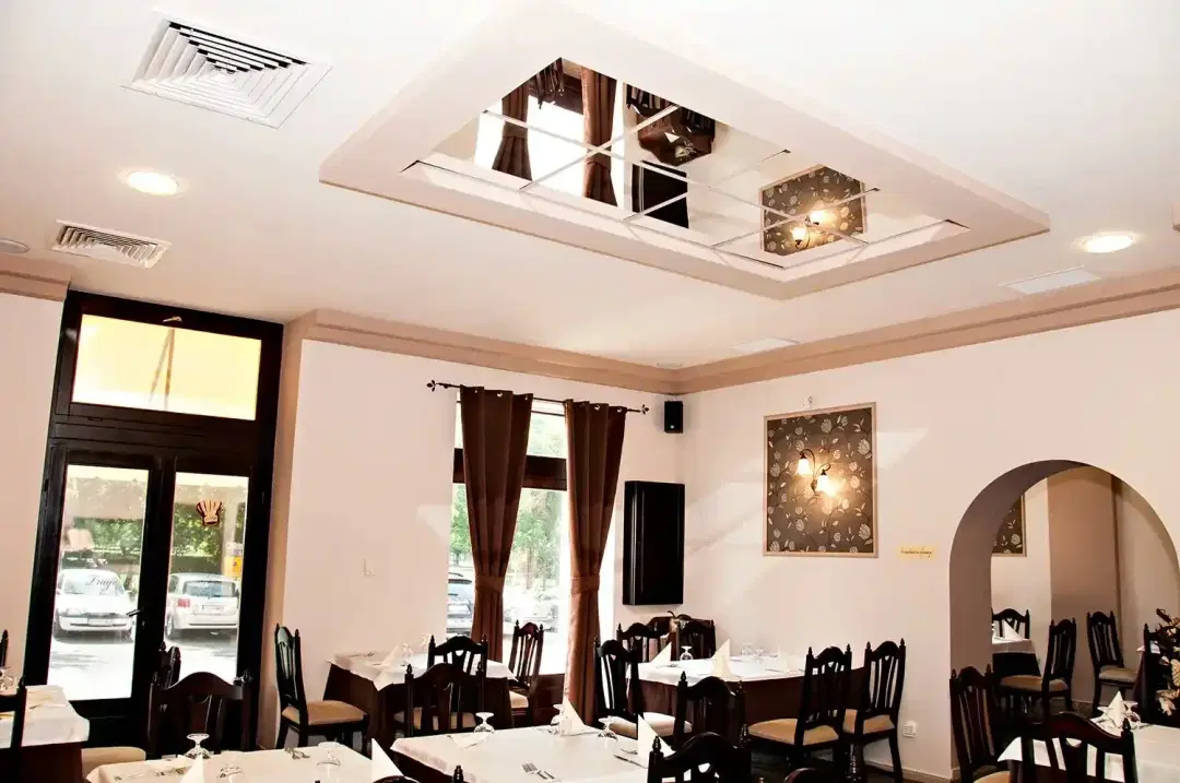 Restaurant To Chefs - 1