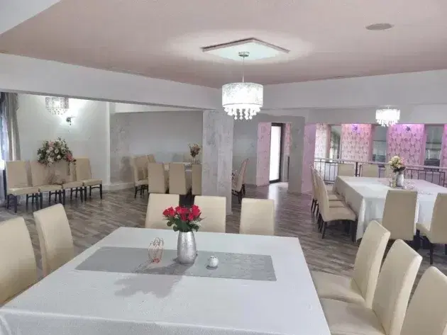 Rrestaurant Rhoa - 2