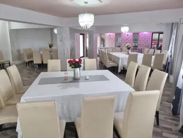 Rrestaurant Rhoa - 4