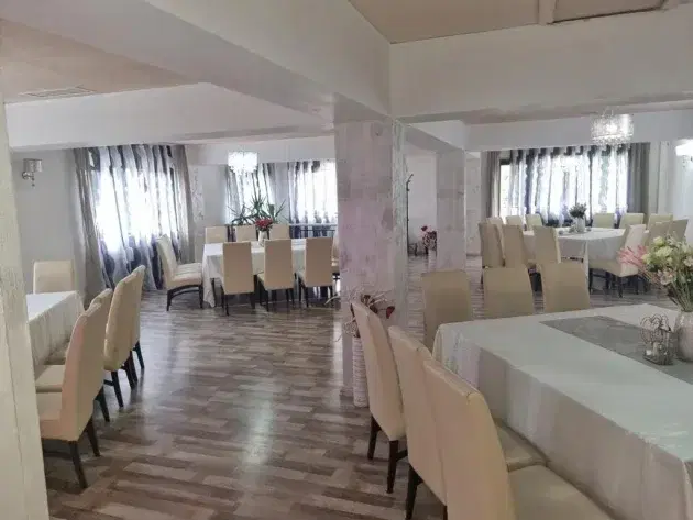 Rrestaurant Rhoa - 5