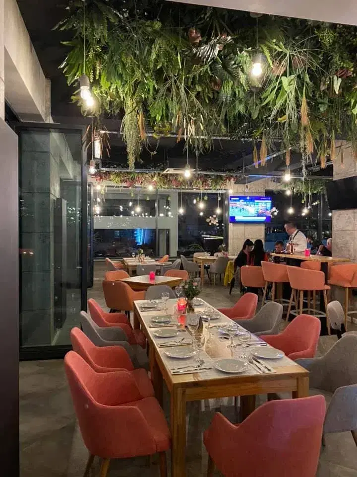 Sarago Bistro Pub - 3