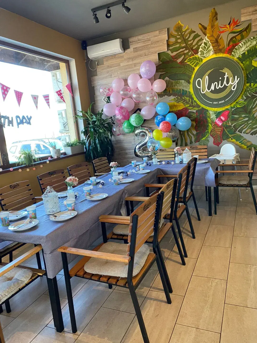 Unity Bistro - 2