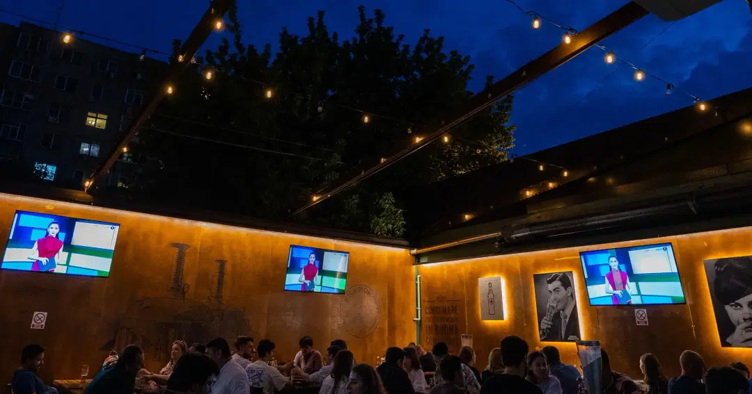 Weiss Beer Garden - 3