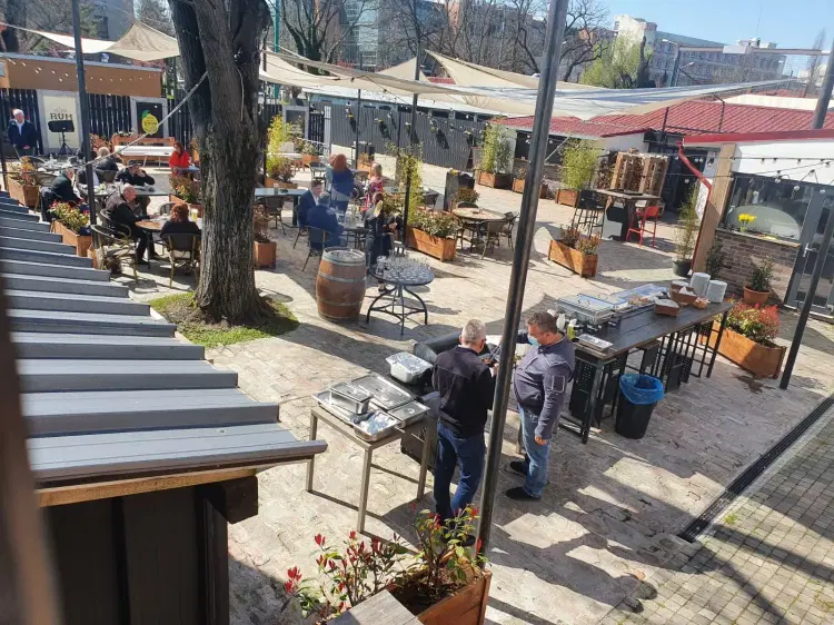 Zaza Resto Pub