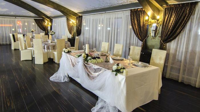 AMG - Saloane de evenimente - 2 AMG - Saloane de evenimente - 2