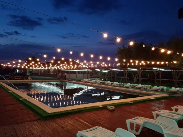 Complex Codrii Ulmilor