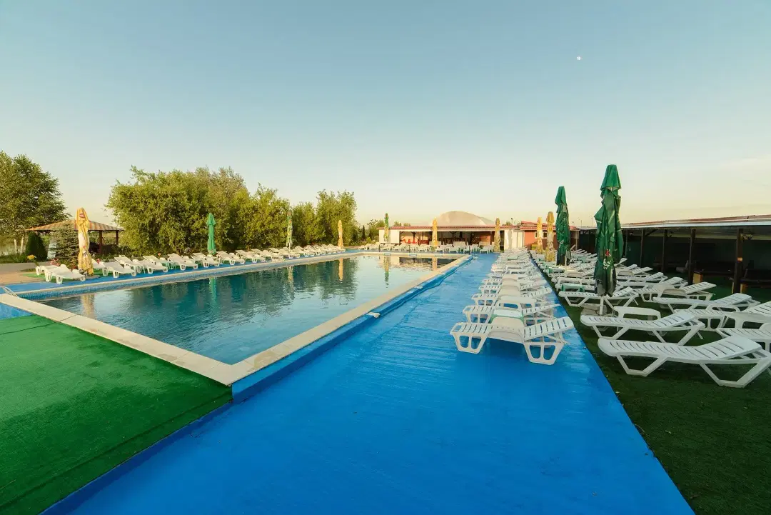 Complex Codrii Ulmilor - 2 Complex Codrii Ulmilor - 2