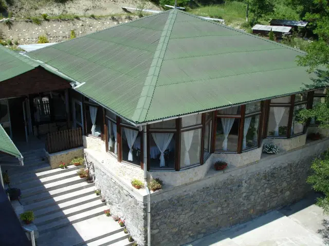 Complex Turistic Leghia