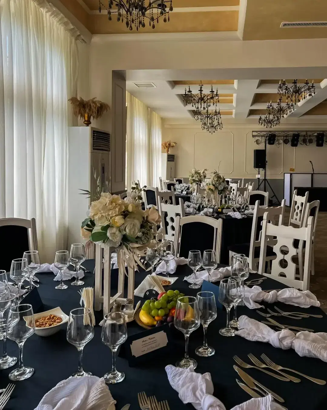 Conacul Trandafirilor - 1 Conacul Trandafirilor - 1