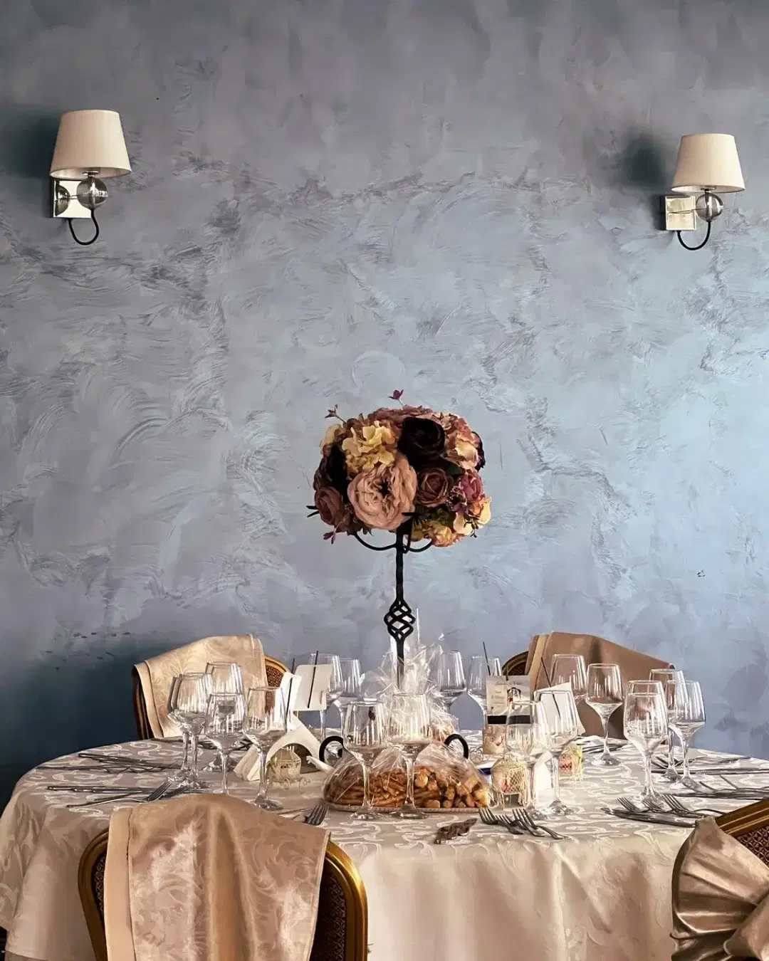 Conacul Trandafirilor - 3 Conacul Trandafirilor - 3