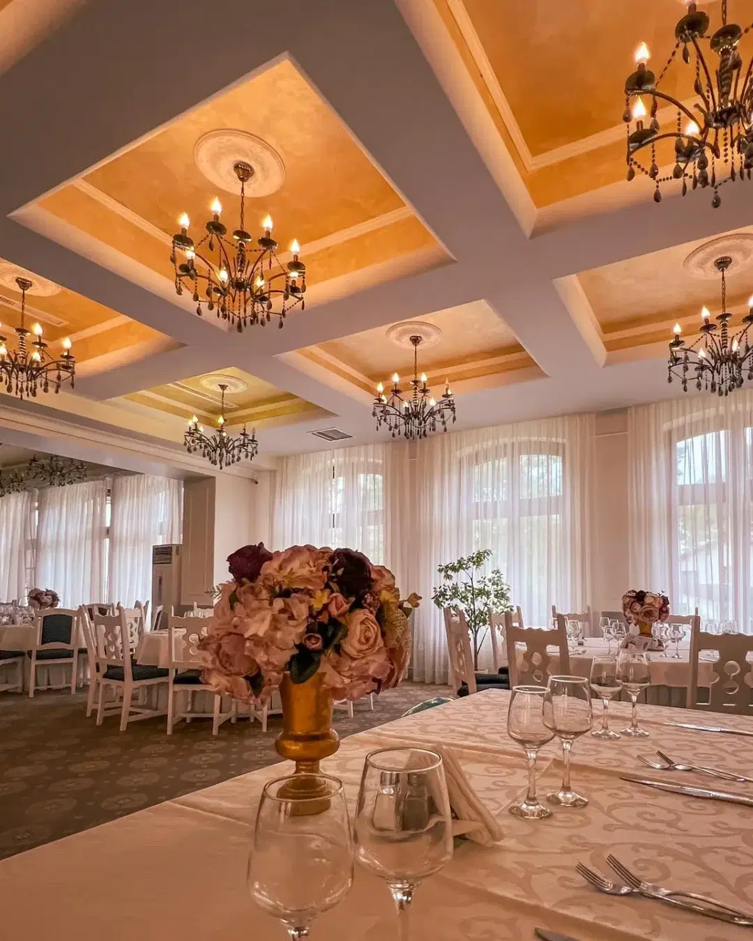 Conacul Trandafirilor - 5 Conacul Trandafirilor - 5