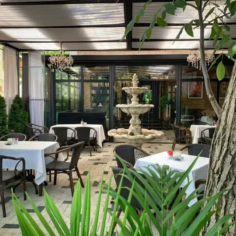 DACIA Romanian Dining - 5 DACIA Romanian Dining - 5