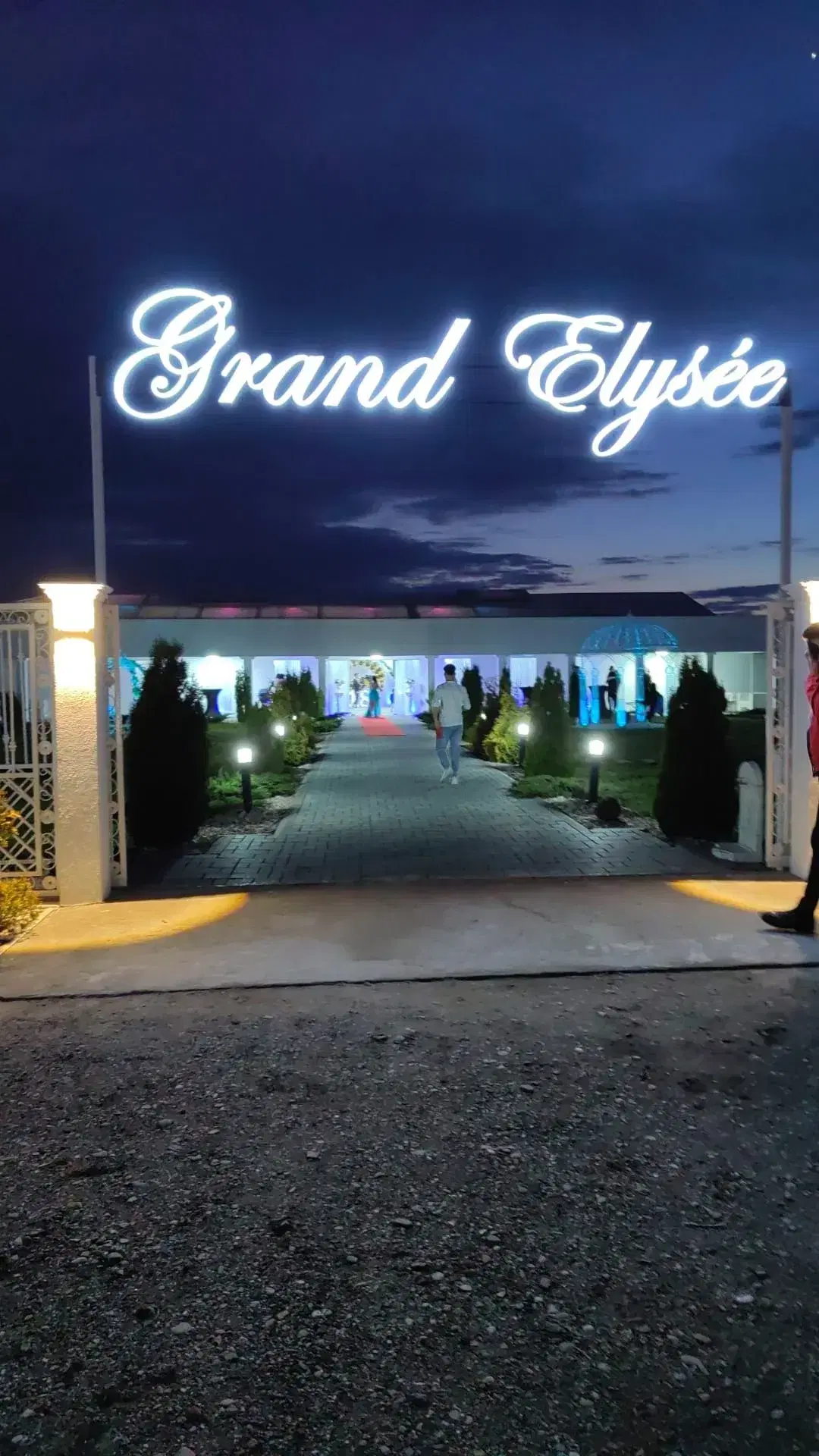 Grand Elysee Ballroom - 6 Grand Elysee Ballroom - 6