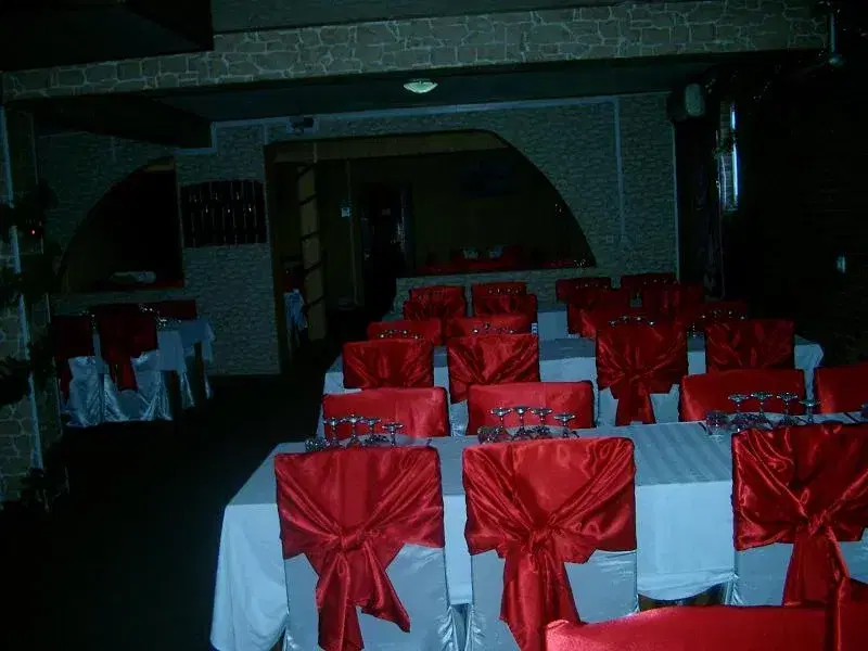 Hotel Restaurant Dava - 3 Hotel Restaurant Dava - 3