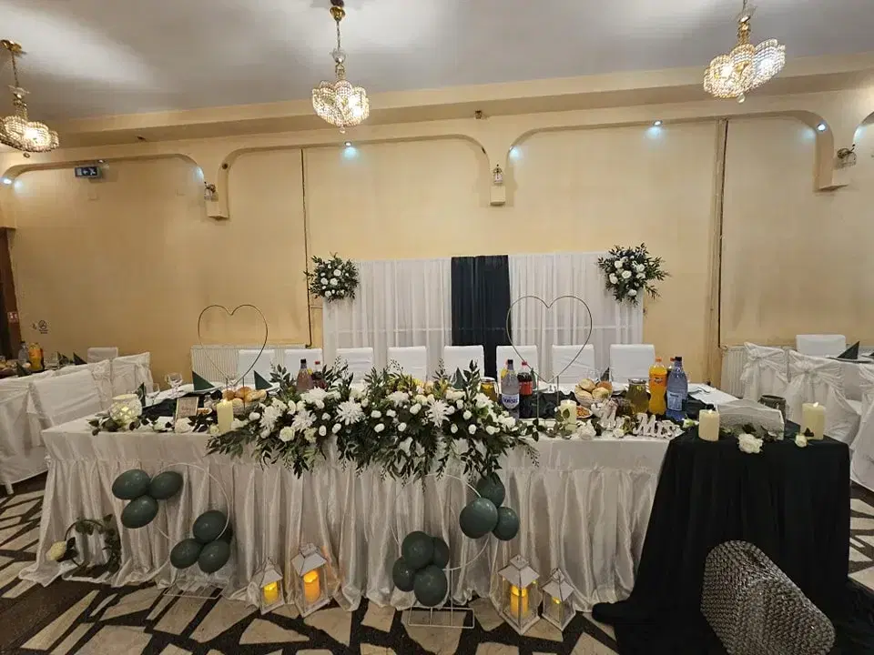 Hotel Restaurant Izvorul Rece - 2 Hotel Restaurant Izvorul Rece - 2