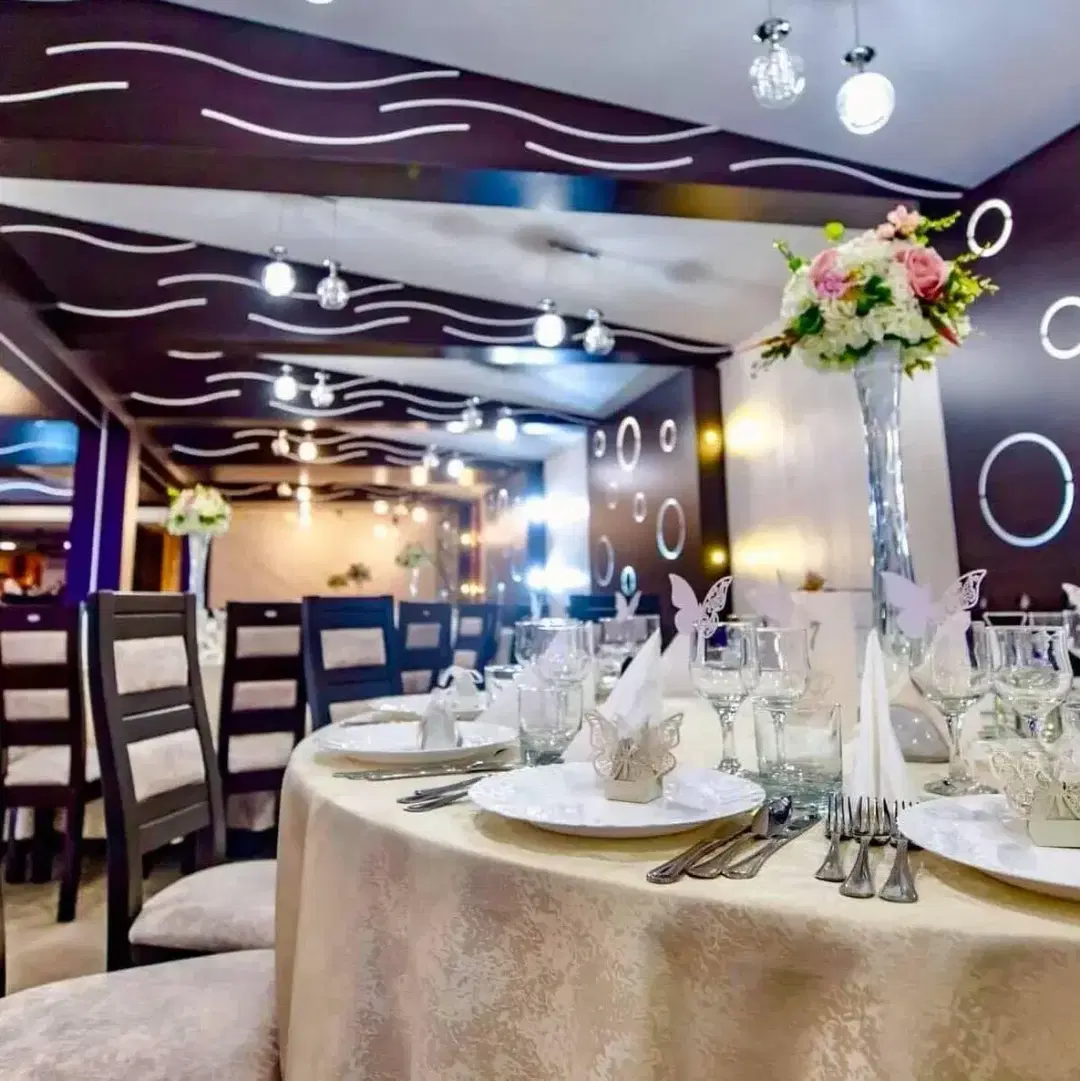 Hotel Restaurant Palace - 1 Hotel Restaurant Palace - 1