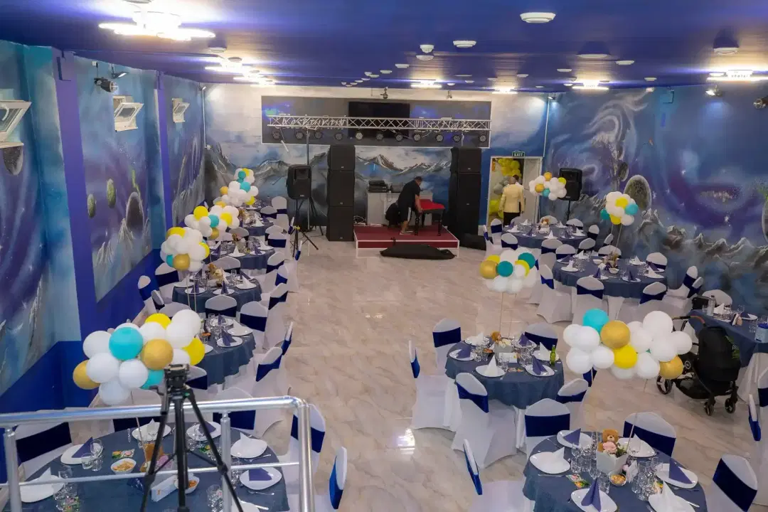 La Florys Restaurant And Events - 1 La Florys Restaurant And Events - 1