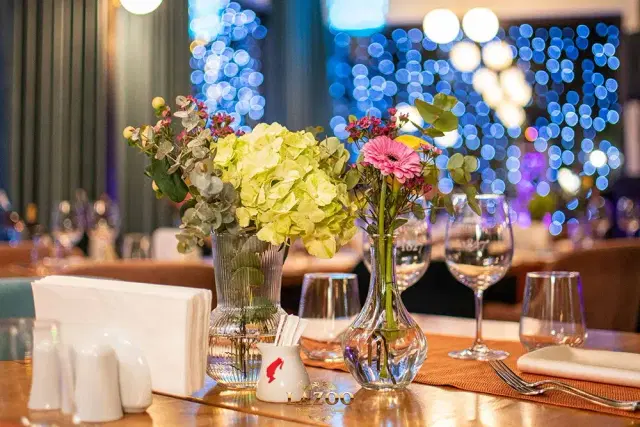 Lazoo Restaurant and Lounge