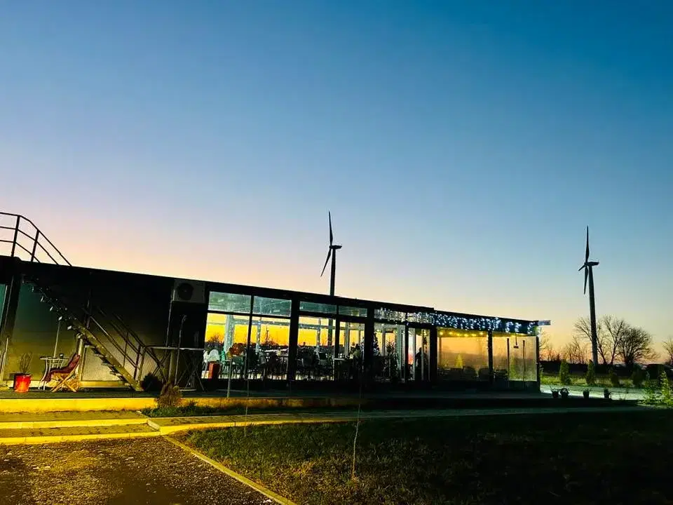 Le Jardin Bistro And Lounge - 1 Le Jardin Bistro And Lounge - 1