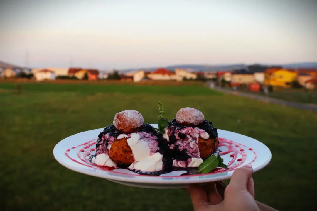 Luna Bistro And Pizza - 3 Luna Bistro And Pizza - 3