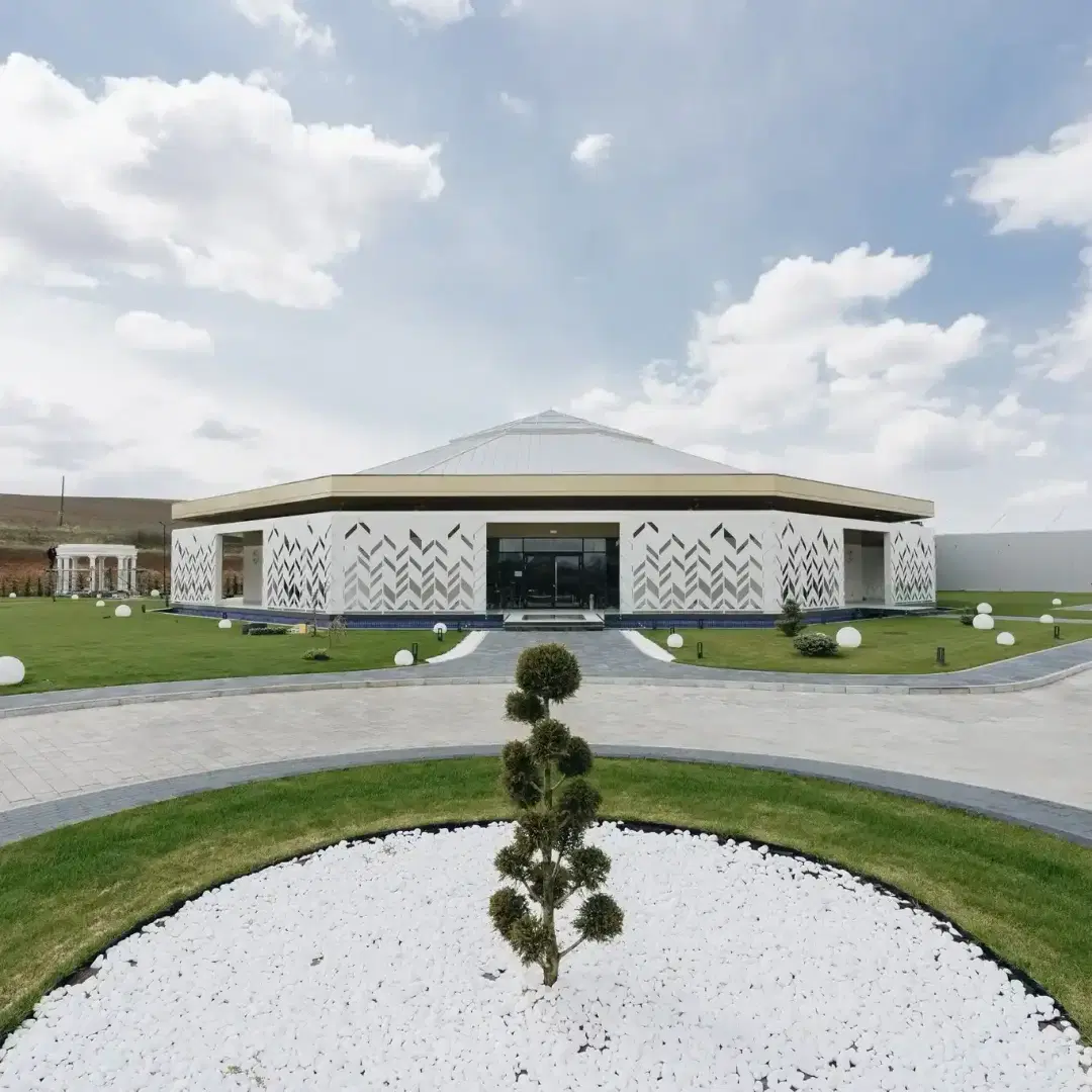 Luxury Events Ballroom - 4 Luxury Events Ballroom - 4