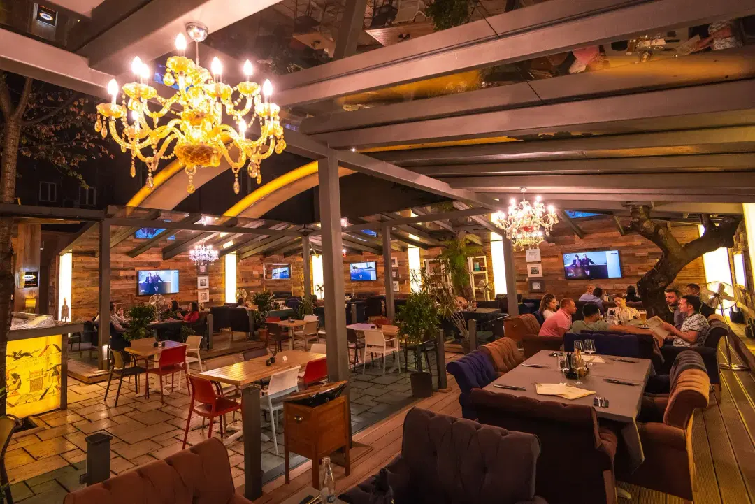 Mon Caprice Lounge And Garden - 1 Mon Caprice Lounge And Garden - 1