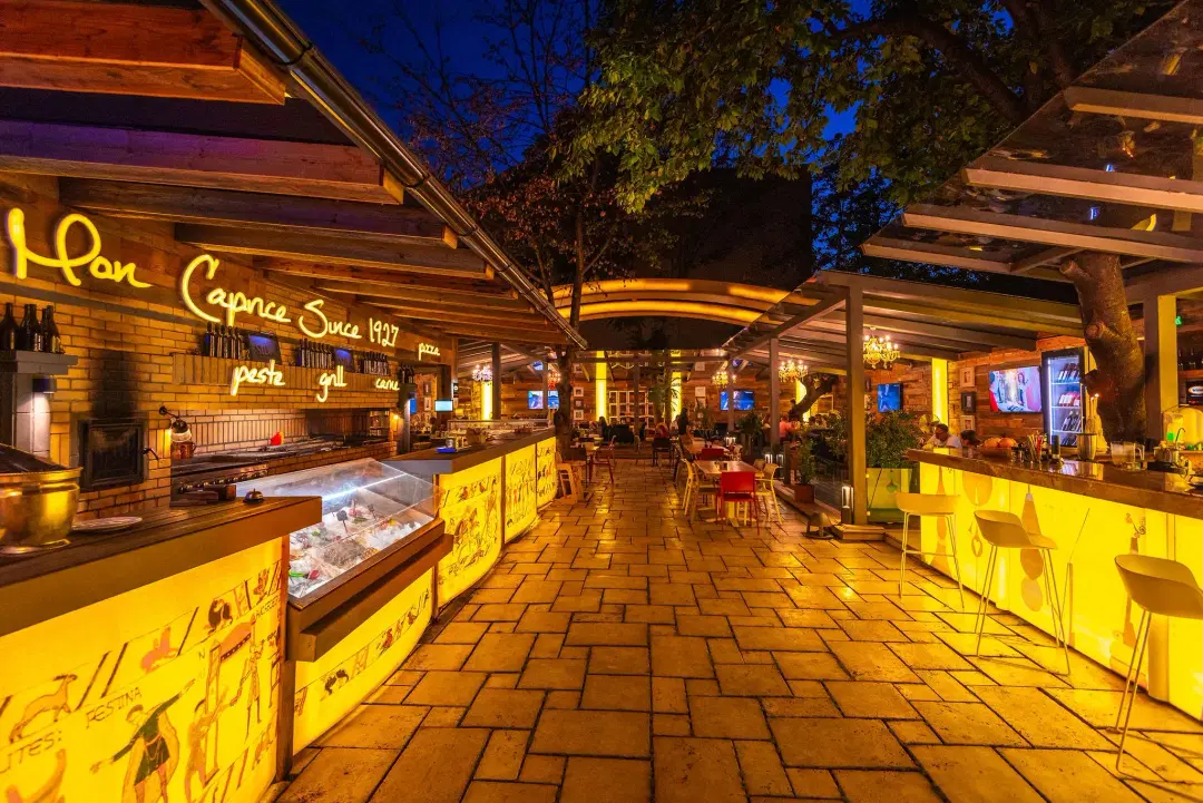 Mon Caprice Lounge And Garden - 3 Mon Caprice Lounge And Garden - 3