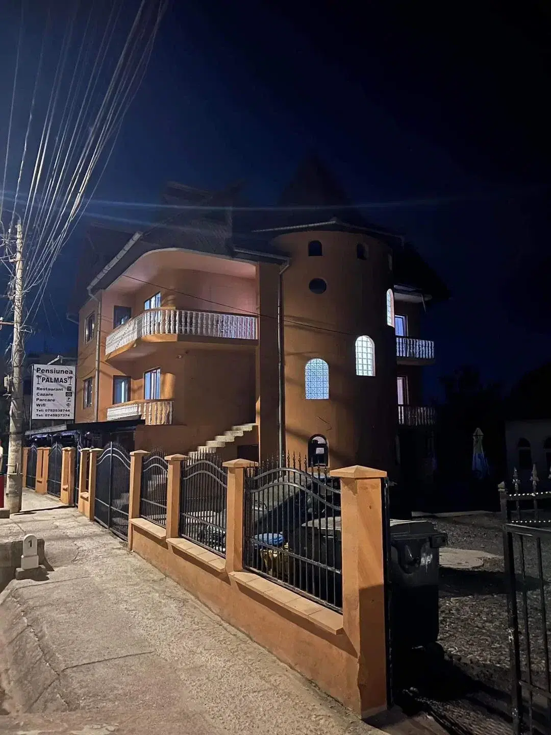 Pensiune And Restaurant Palmas - 2 Pensiune And Restaurant Palmas - 2