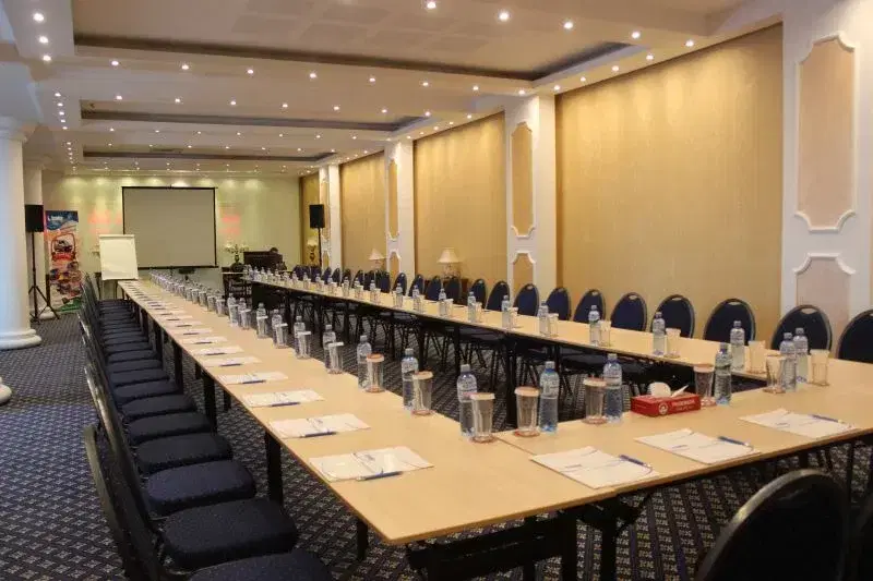 Phoenicia Grand Hotel - 6 Phoenicia Grand Hotel - 6