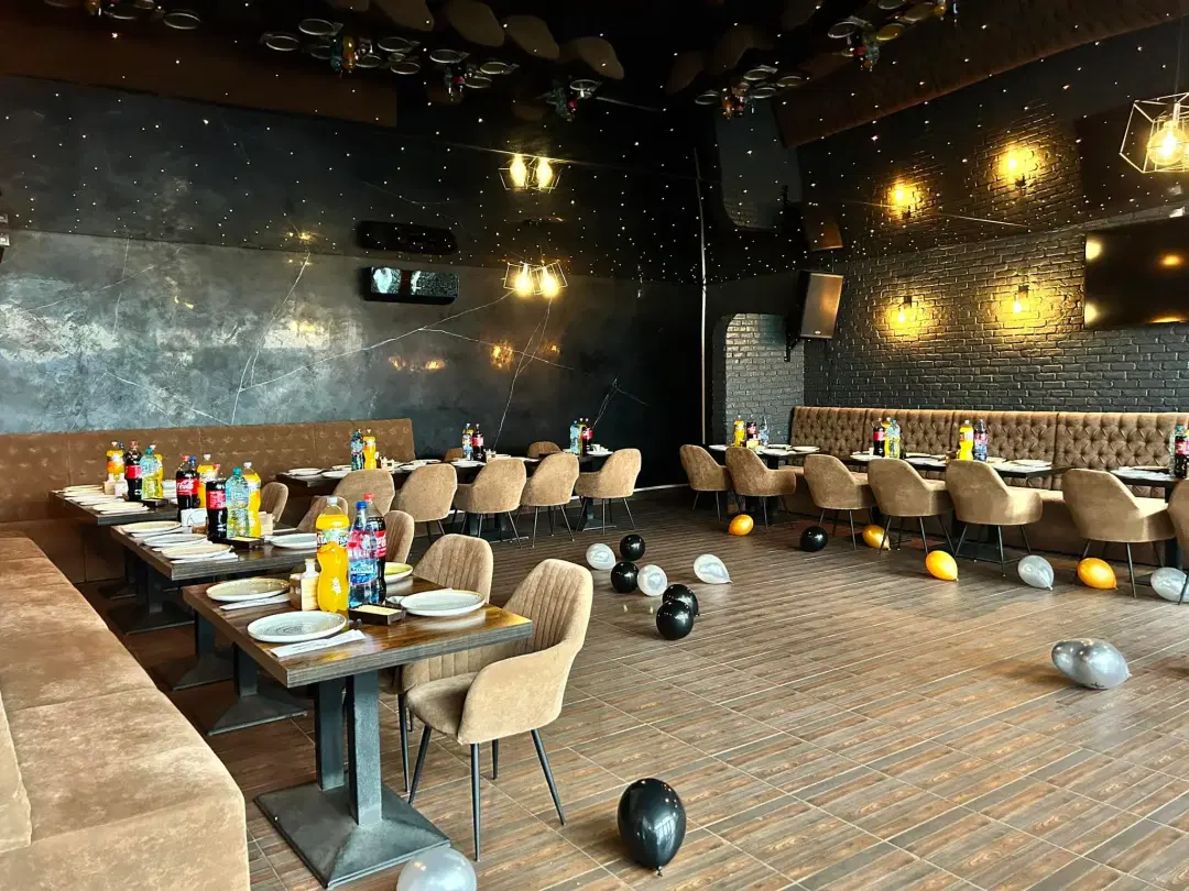 President pub and lounge - 3 President pub and lounge - 3