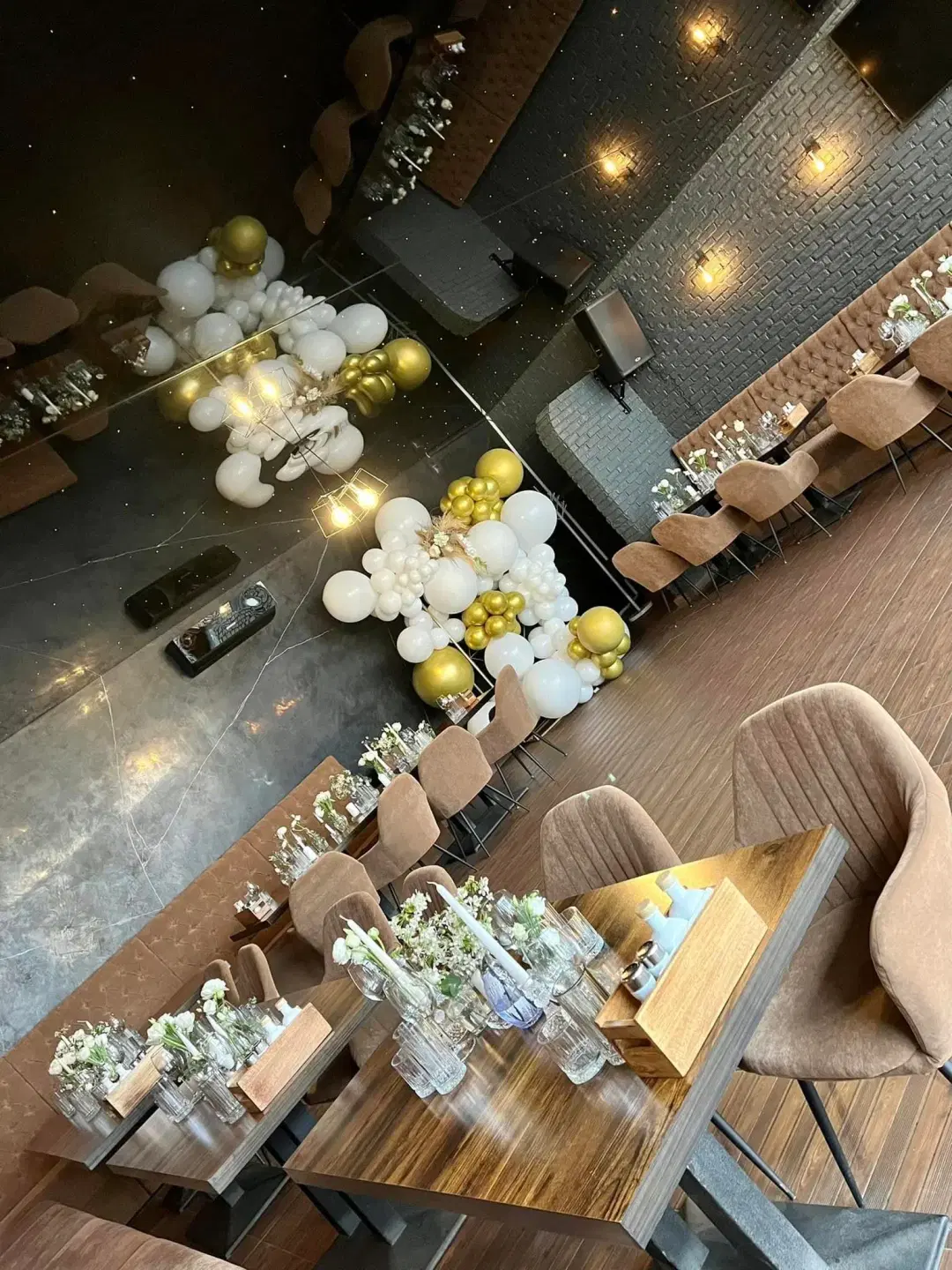 President pub and lounge - 5 President pub and lounge - 5