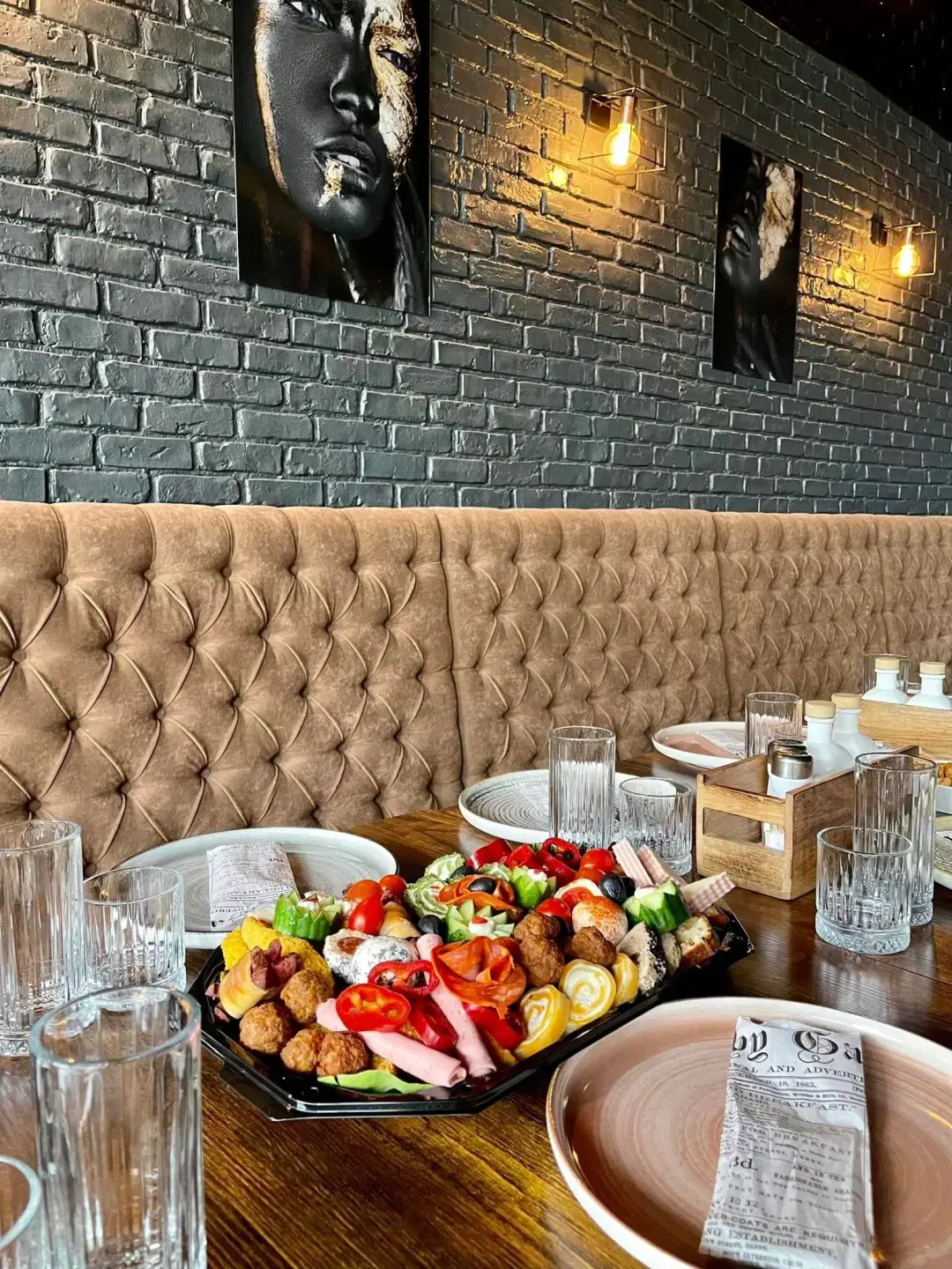 President pub and lounge - 6 President pub and lounge - 6