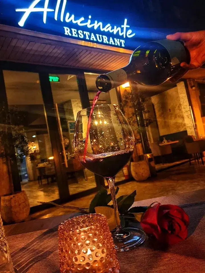 Restaurant Allucinante - 1 Restaurant Allucinante - 1