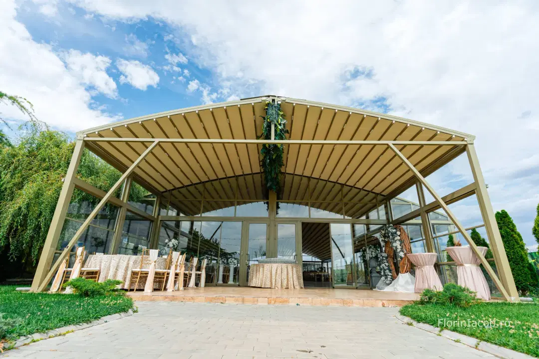 Restaurant Ballroom Cupola - 1 Restaurant Ballroom Cupola - 1