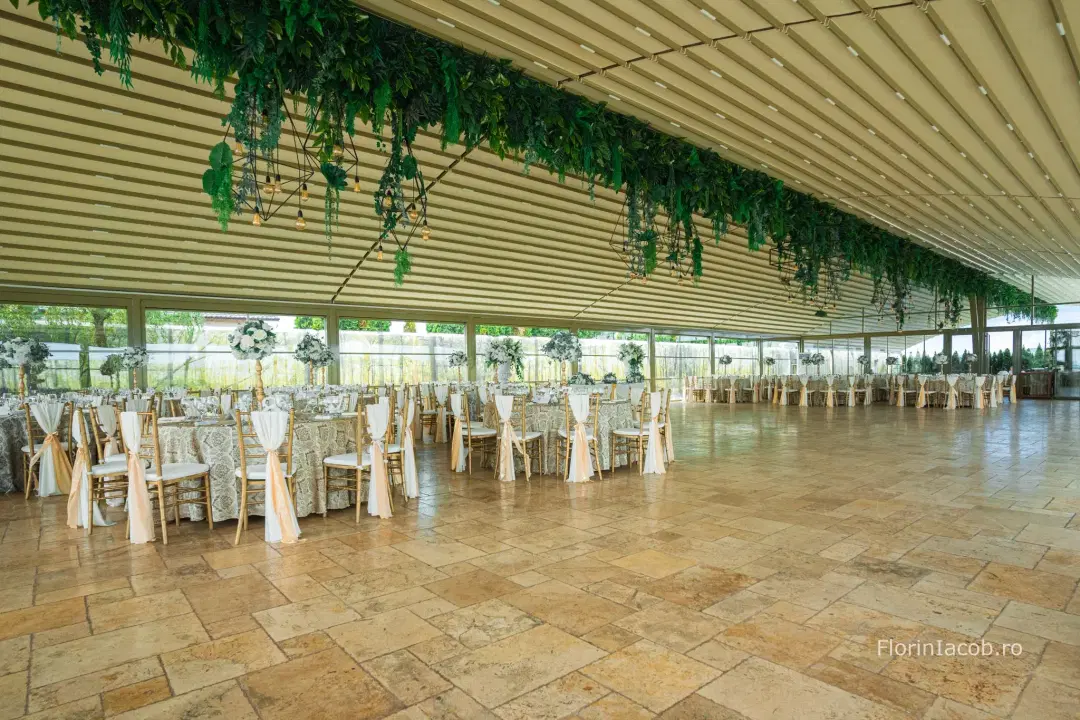 Restaurant Ballroom Cupola - 5 Restaurant Ballroom Cupola - 5