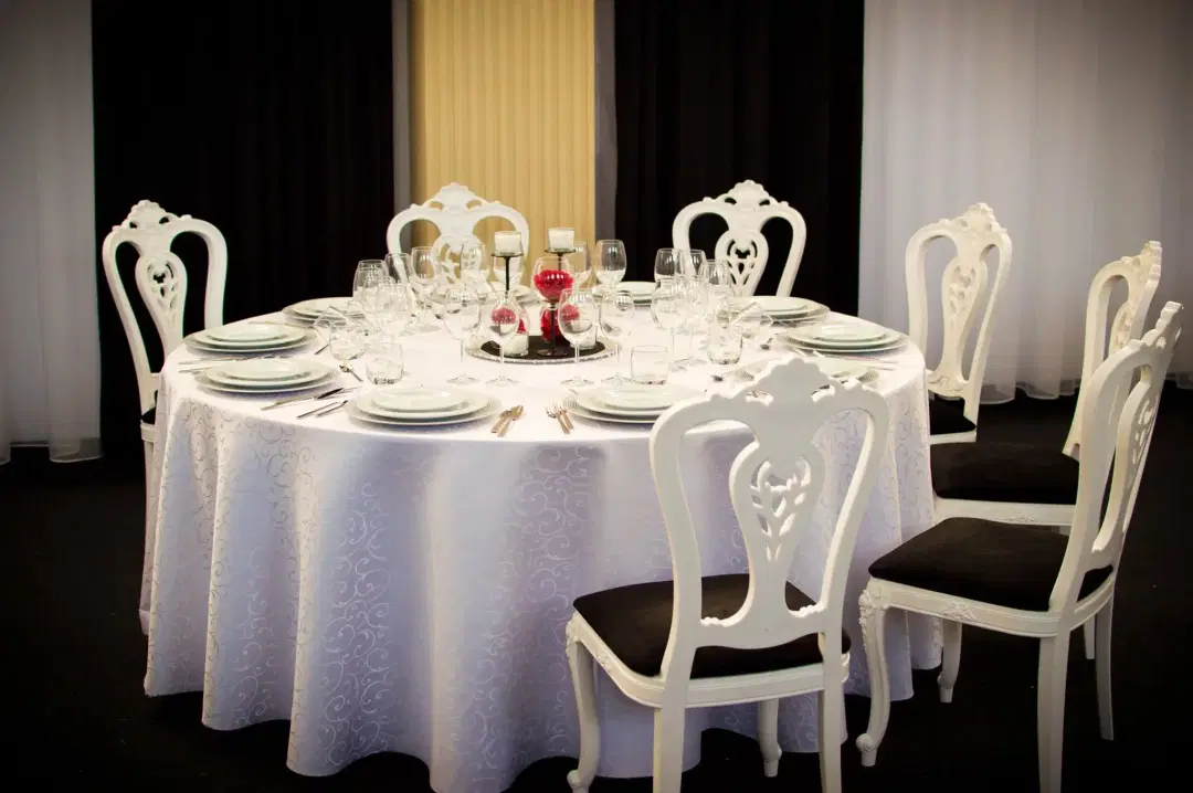 Restaurant Black and White - 3 Restaurant Black and White - 3